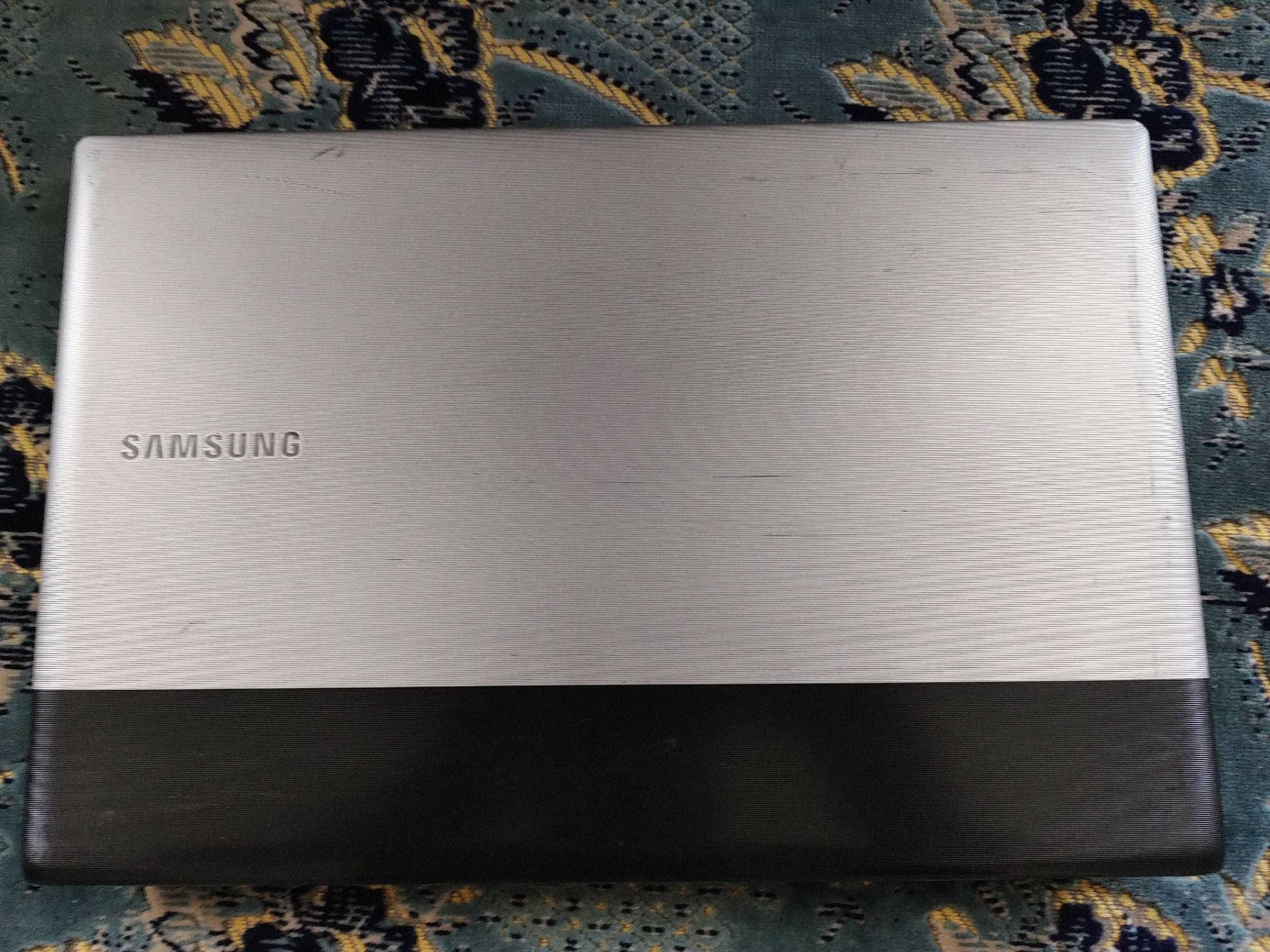 Samsung RV520, i5, Nvidia GT 520M-1GB, ОП-8GB