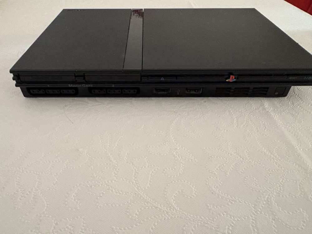 Playstation 2 Slim preta