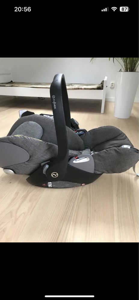 Fotelik samochodowy Cybex cloud q- 13 kg + baza