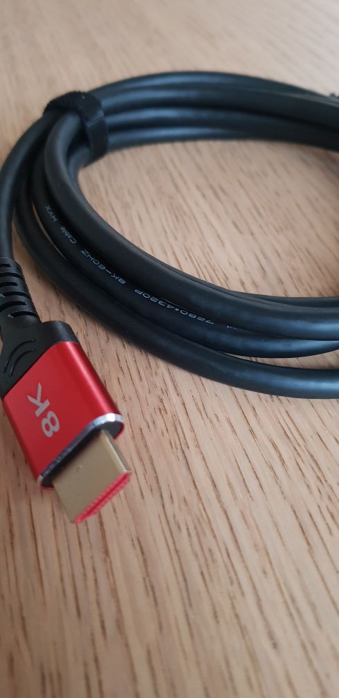 Kabel HDMI 2.1 8K 144HZ złocone wtyczki 2metry. Mocny