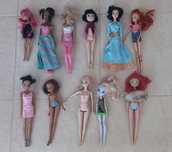 Bonecas Barbie, Monster e outras