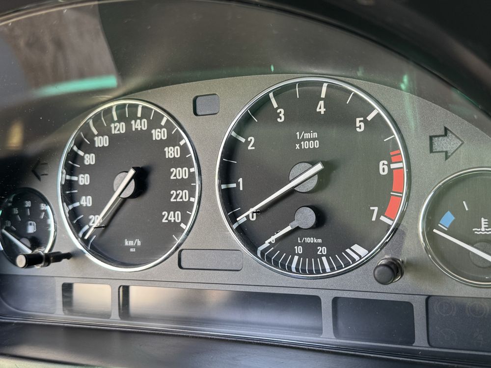 ПРОДАМ bmw 5 e39