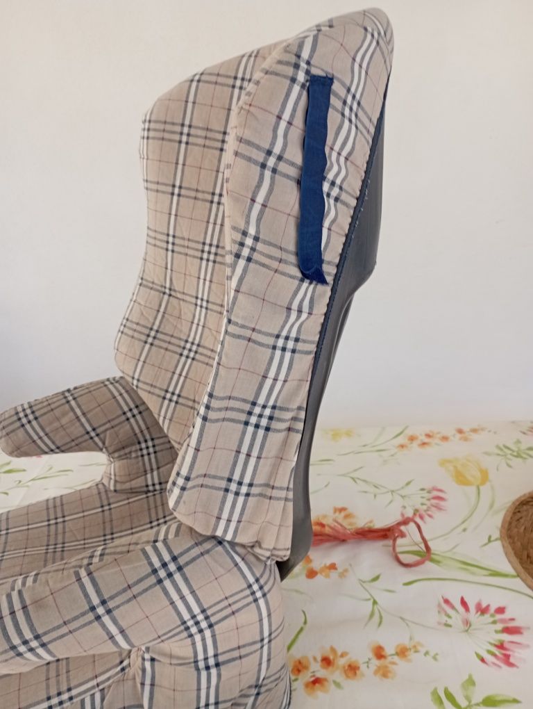 Cadeira Para crianca 2/3 anos
