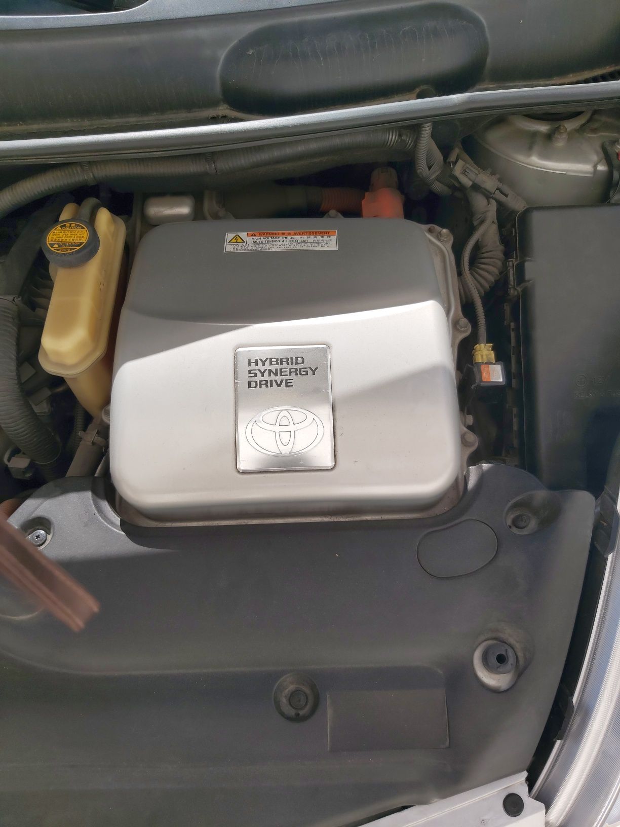 Vendo Toyota Prius Híbrido