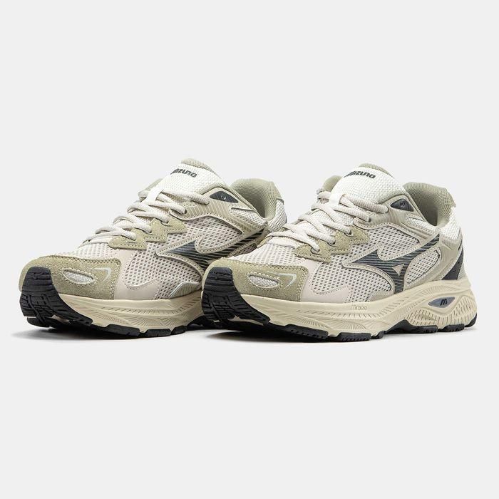 Оригінал Mizuno Racer S кросівки нові чоловічі бежеві 40-45