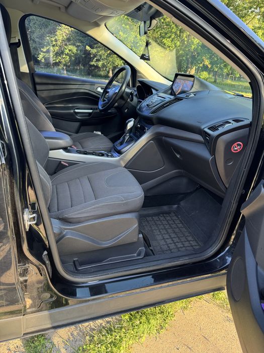 Власний автомобіль Ford Kuga
