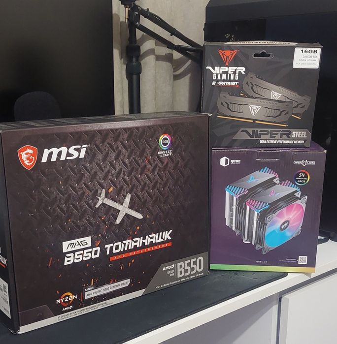 Msi mag b550 tomahawk,  ryzen 7 5700x3d