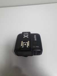 Acionador de flash sem fio TTL
X1 Godox