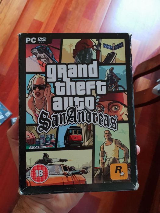 Jogos PC clássicos em caixa original