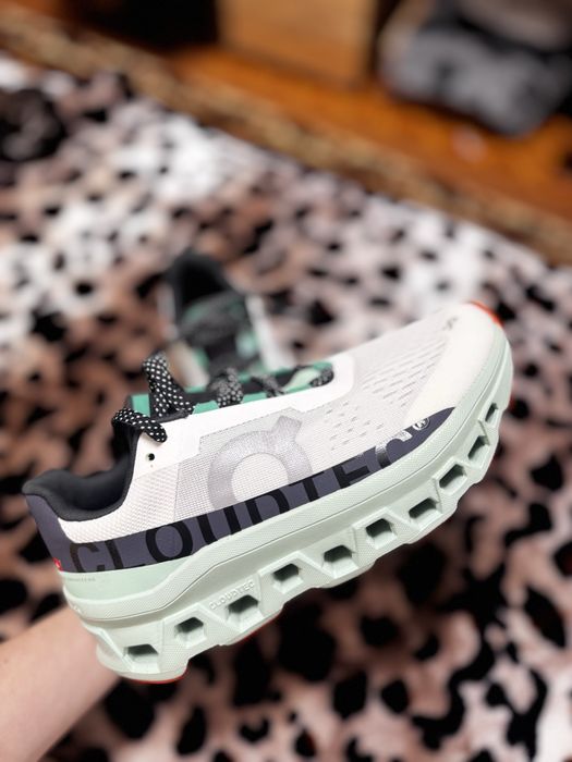 Кросівки On Cloudmonster Acai Aloe