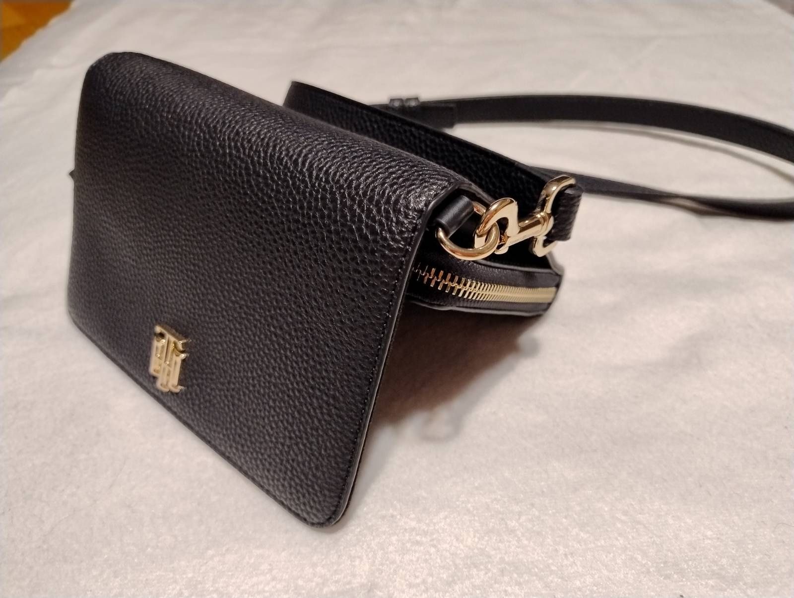 Torba na ramię Tommy Hilfiger Small Crossover