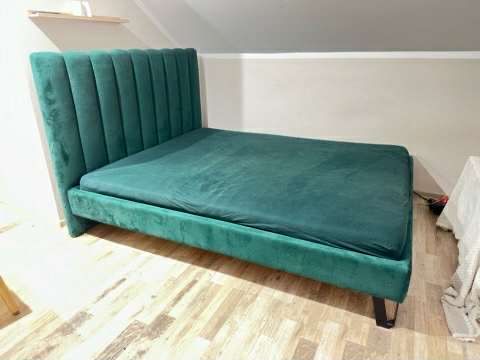 Łóżko tapicerowane + materac M&K Foam Estrella Lux