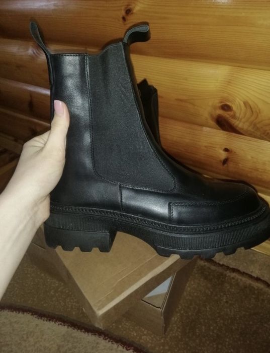 Продам ботінки