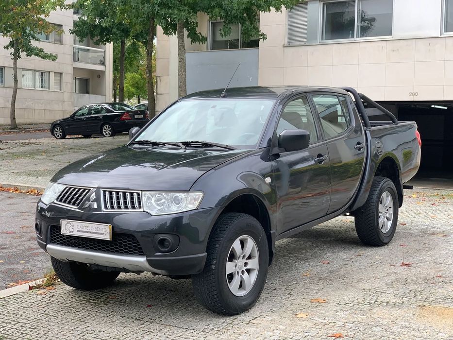 Mitsubishi L200 2.5 DI-D CD Invite+ AC/ABS 4WD