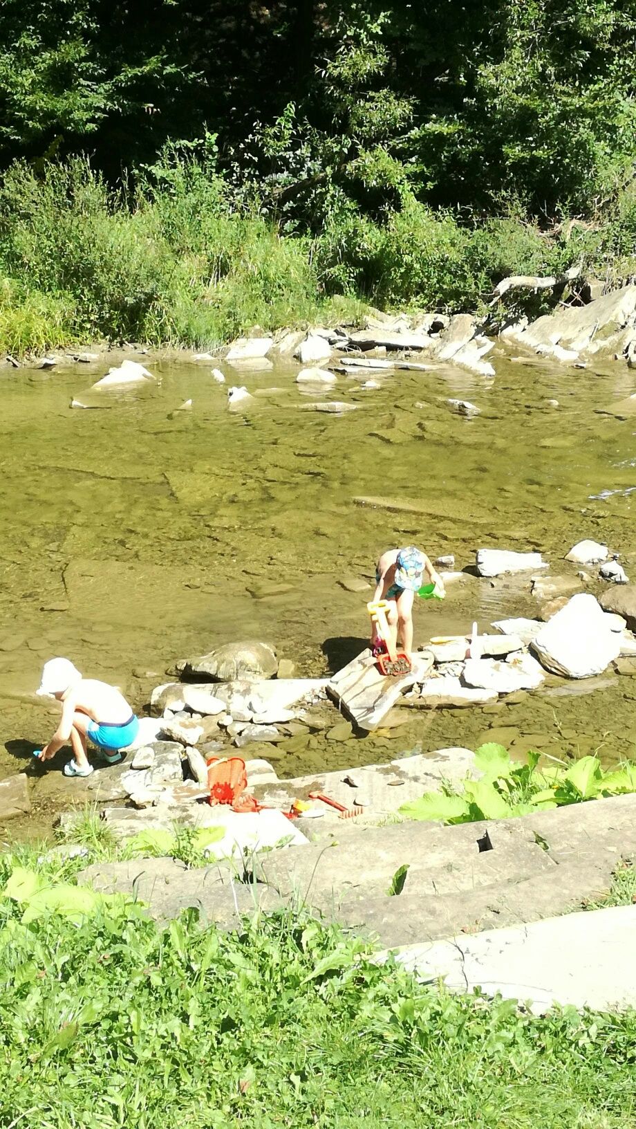 DOM NAD JASIOŁKĄ letniskowy do wynajęcia Bieszczady