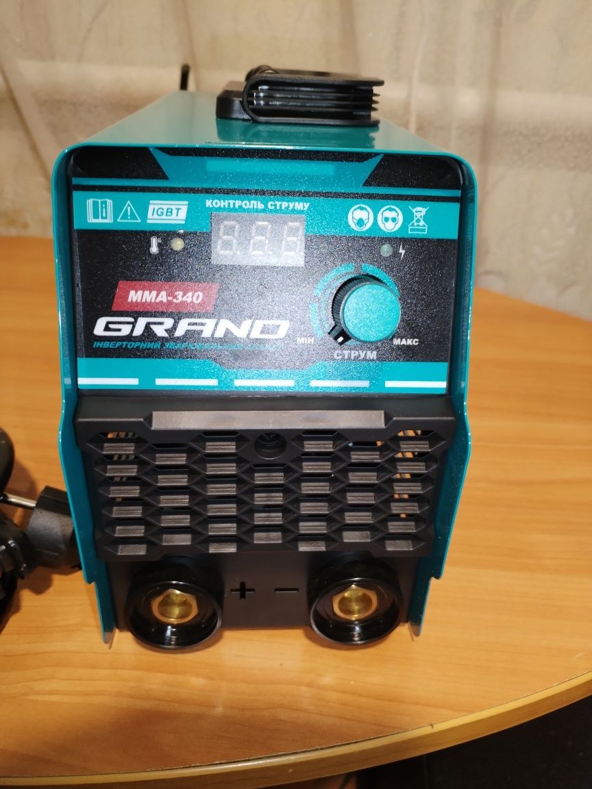 Сварочный инвертор Grand ММА-340