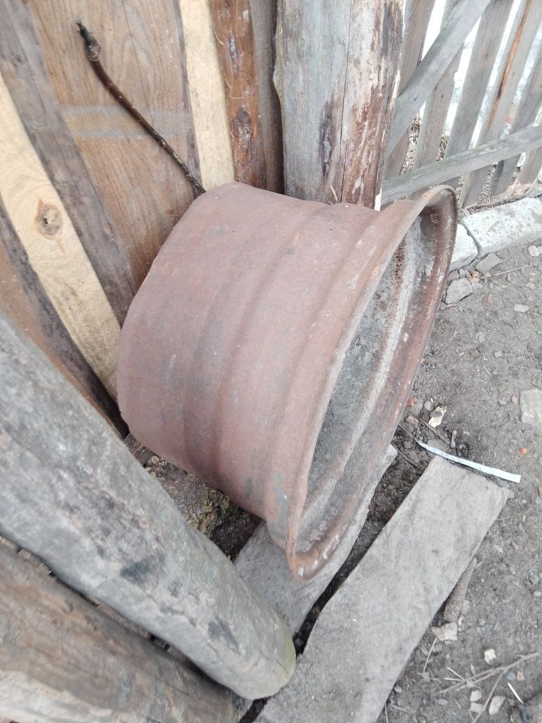 Продам Казан на 70л.