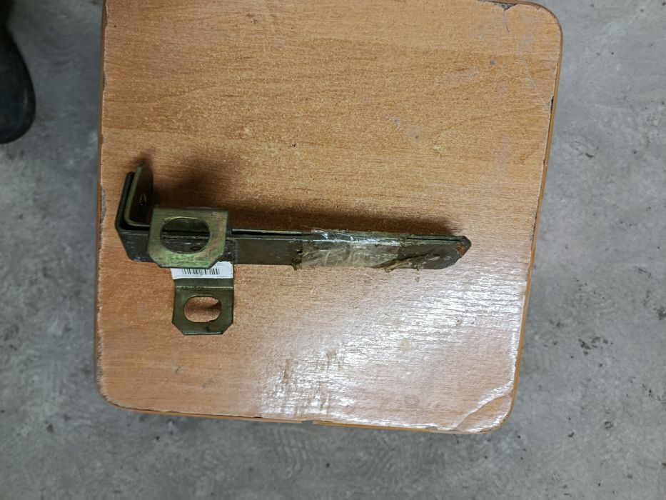 Продам кріплення бамперів ваз