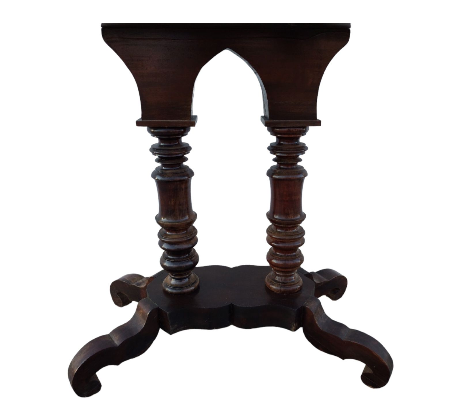 Mesa de Jogo CENTENÁRIA Dobrável ESTILO GÓTICO