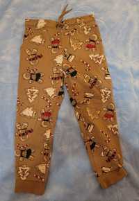Chłopięce spodnie dresowe 116 (5-6 l) motyw świąteczny choinka Ciastek