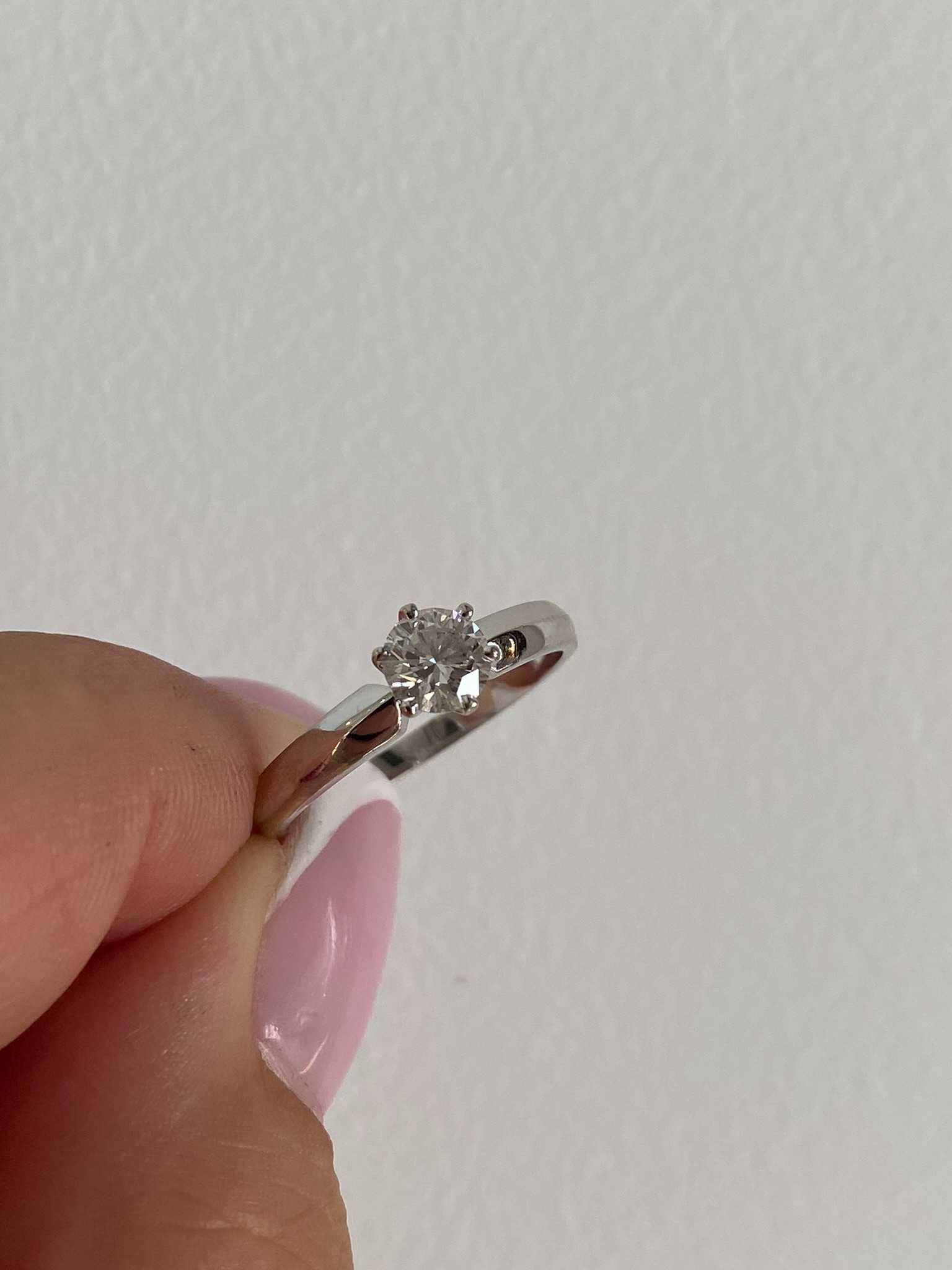 Pierścionek z diamentem 0.54 CT VS/E 750 GIA