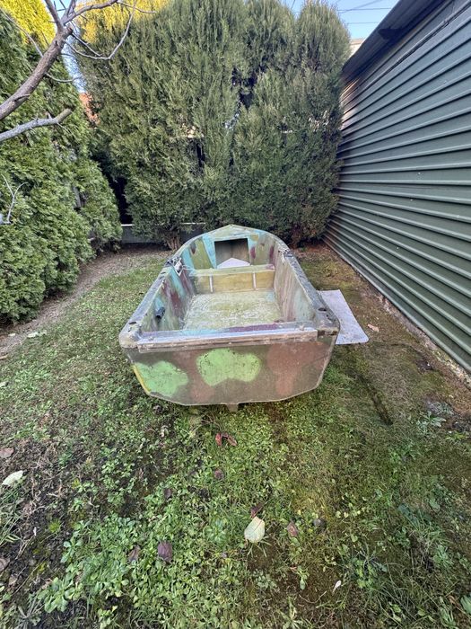 Човен гребний, ідеальний стан