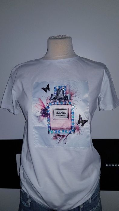 Piękna NOWA Koszulka T-shirt HIT Perfum rozm S 36