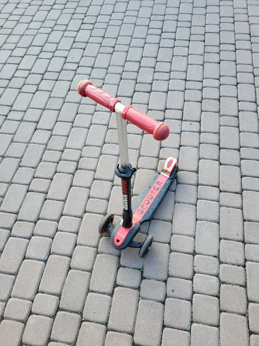 Hulajnoga sprzedam hulajnogę