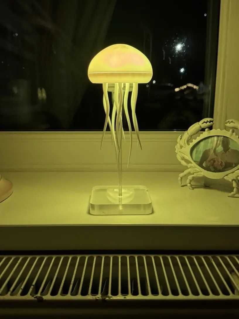 LAMPKA NOCNA LED W kształcie meduzy DLA DZIECI zmieniająca kolor! USB