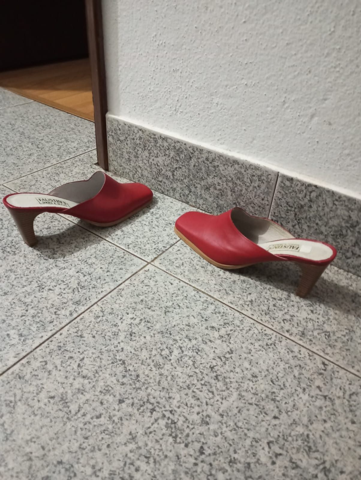 Sapatos FAUSTIN'S Tamanho 36