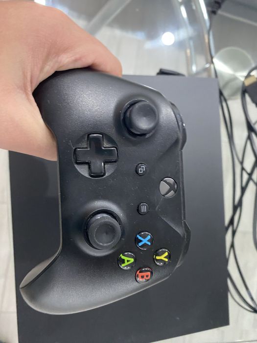 Xbox one x на 1 тб