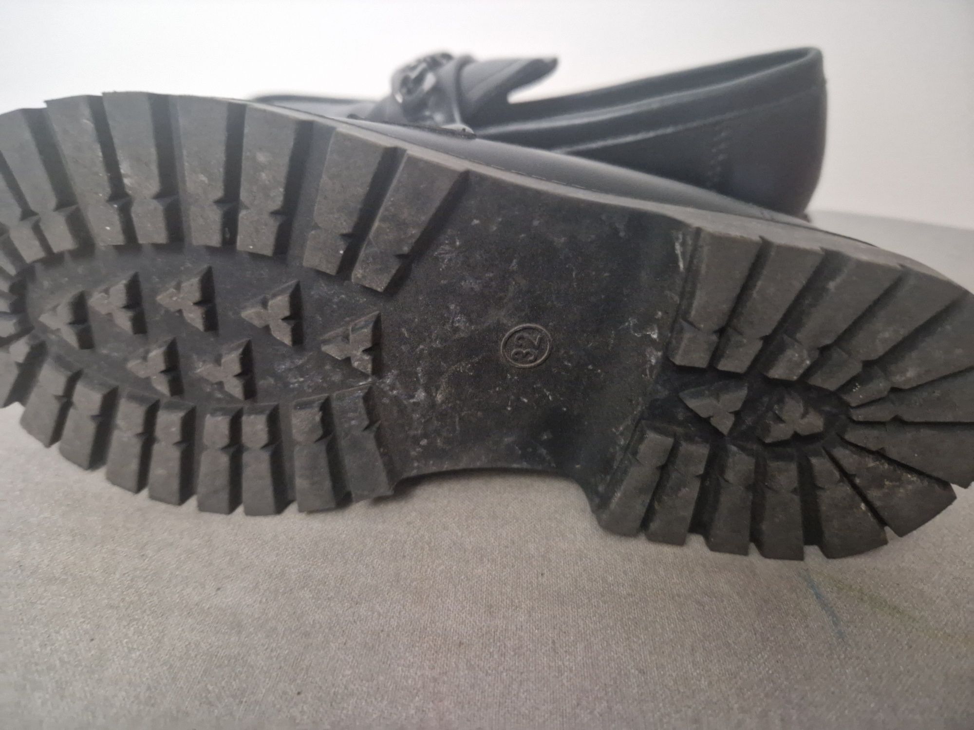 Mokasyny dziewczęce lordsy 32 czarne 20 cm