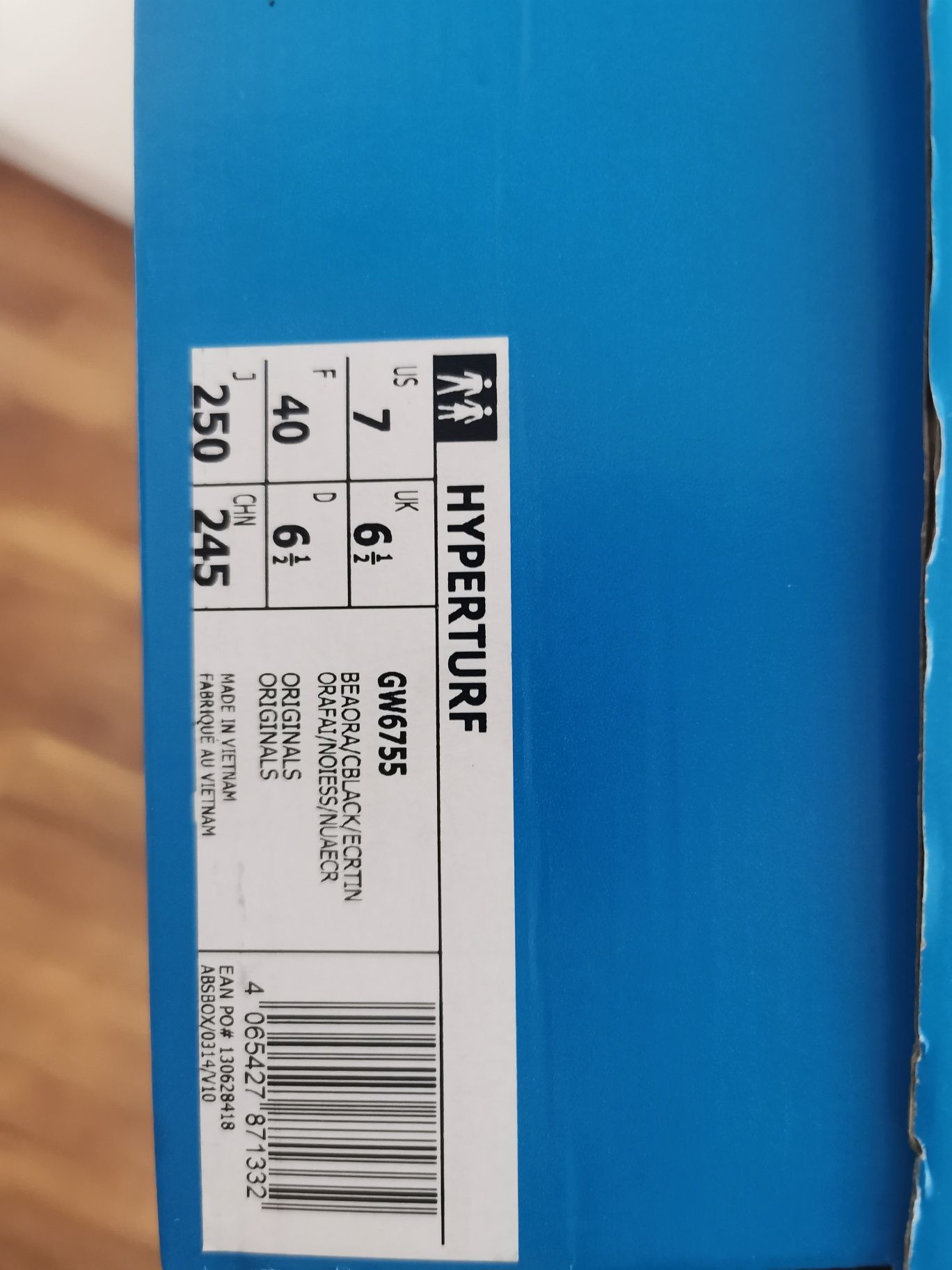 Buty Adidas Hyperturf Adventure r.40 (Unisex)