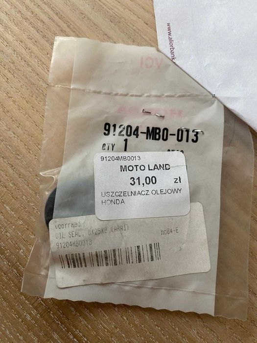 Uszczelniacz olejowy Honda