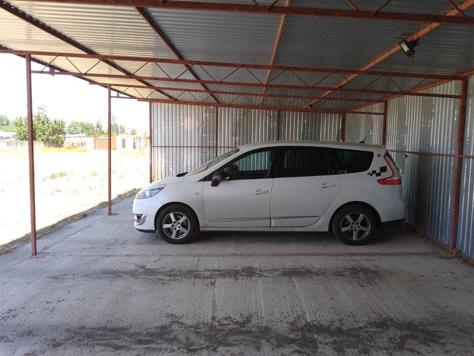 Стоянка крытая на пос.Котовского ул.Бочарова.