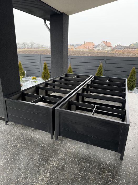 Висока грядка з ДПК, декоративний город