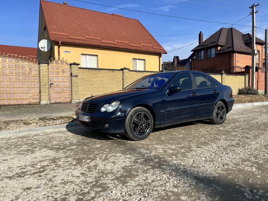 Мерс 203 В доброму стані