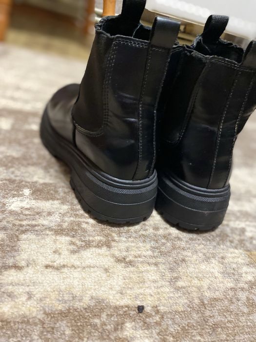 Жіночі зимові утеплені ботінки 38 розмір