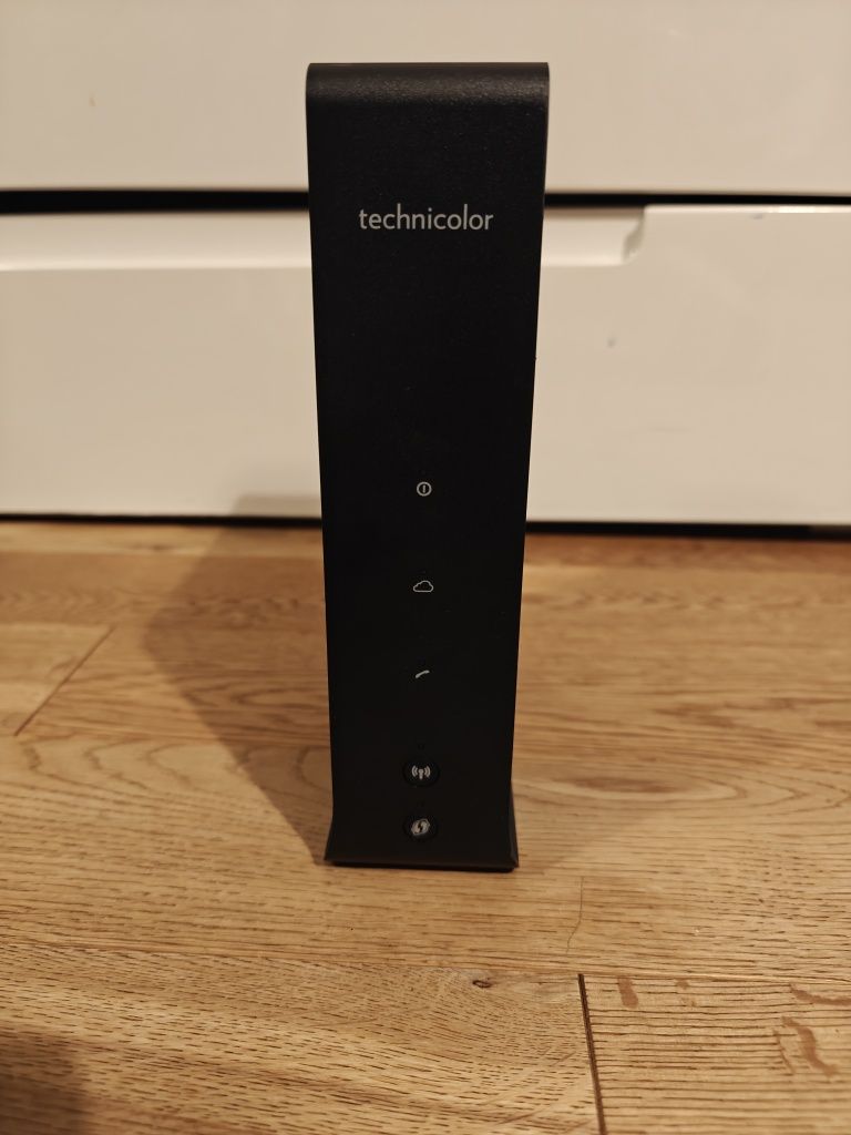 Router Wifi Technicolor CGA4236 internet kablowy