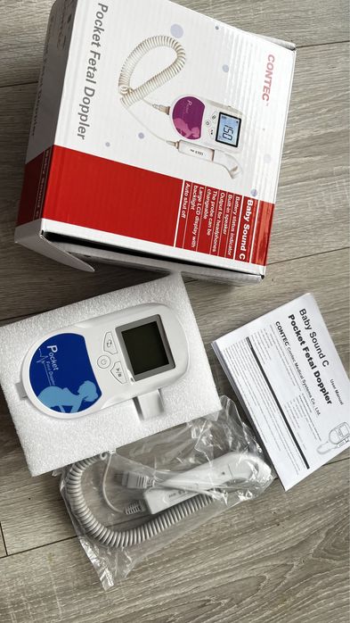 Tętna płodu baby sound z falą przebiegu tętna i alarmem