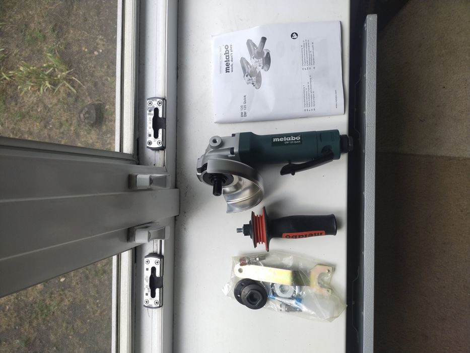 Нова пневматична шліфувальна машинка metabo