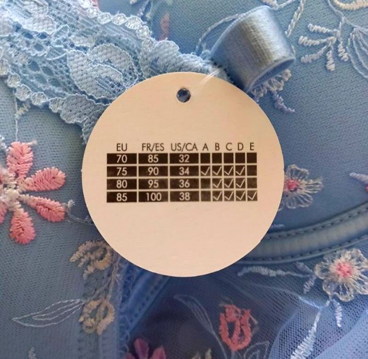 Бюстгалтер  пуш-ап censored 80C, 75B.