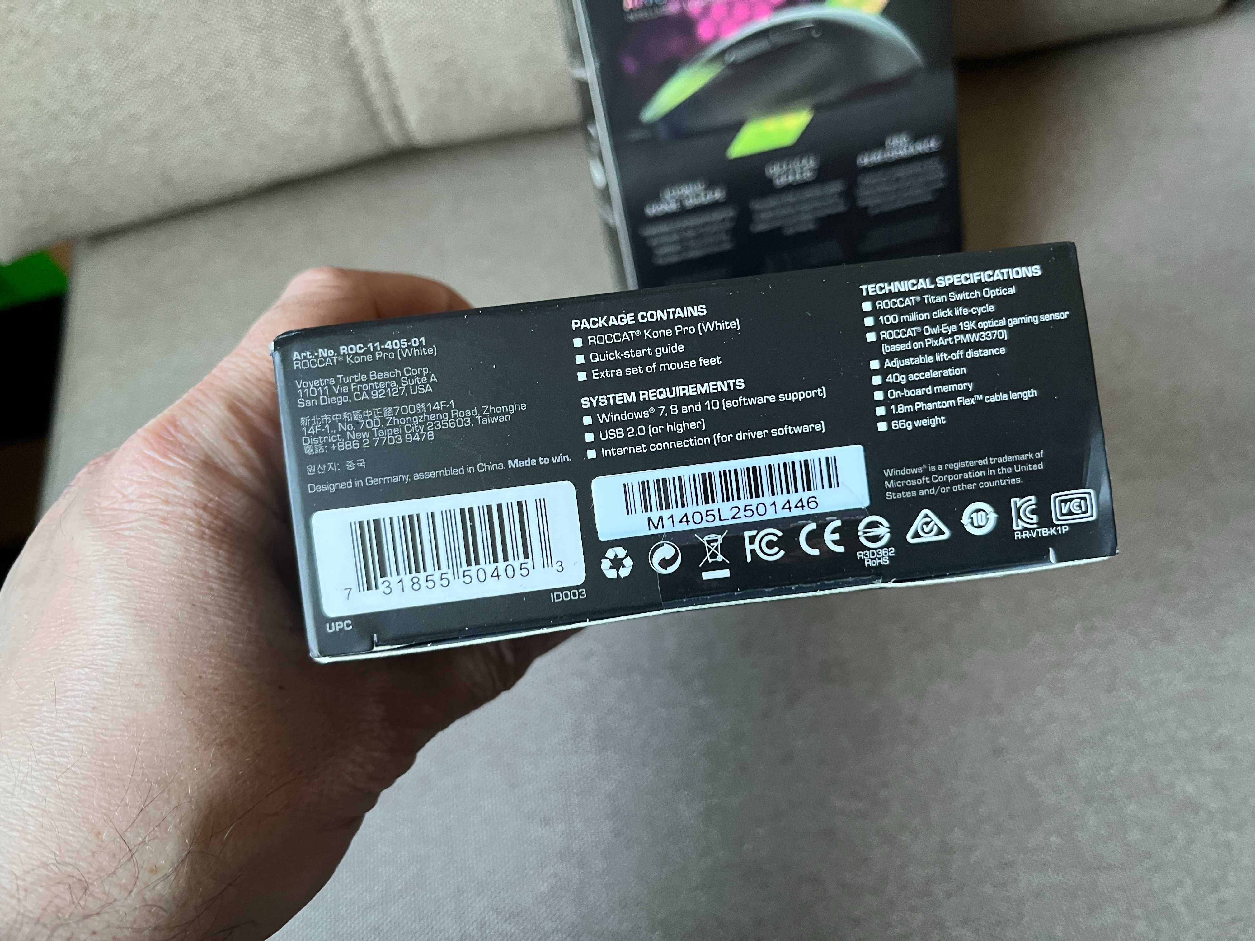 ROCCAT Kone Pro PC Gaming Mouse Titan Switch Optical - Black