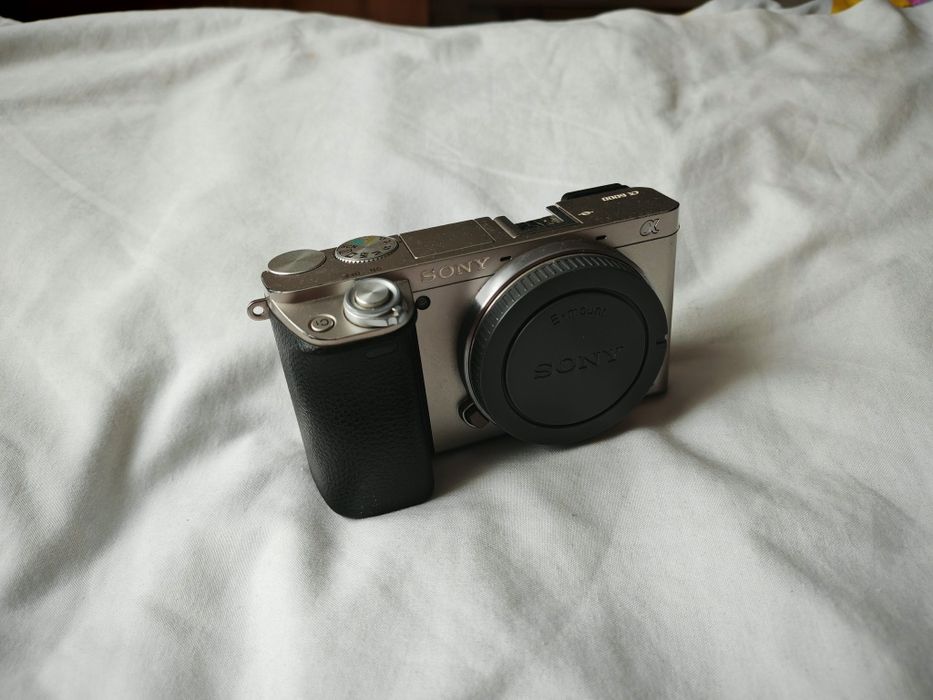 Sony a6000 używany + 16-50mm kit