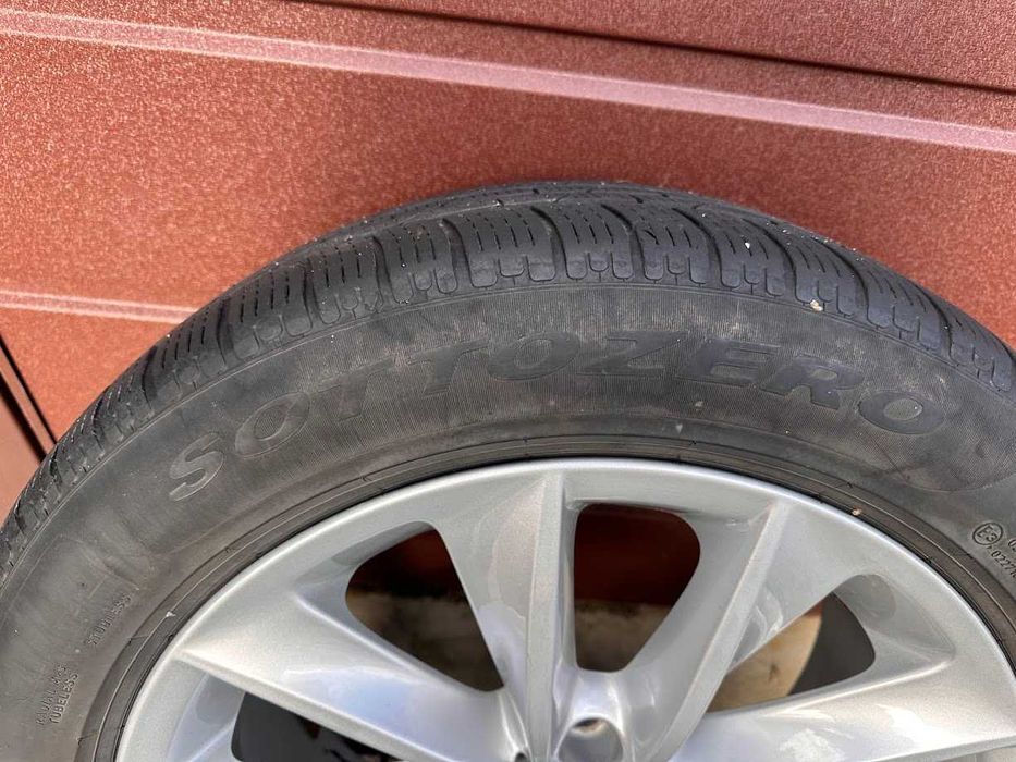 Koła zimowe BMW X3 f25 f26 e83 Pirelli Sottozero 245/50r18 runflat