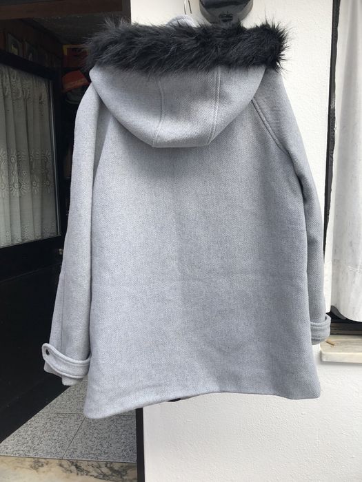 Casaco , tamanho  S - cinza  com Capus