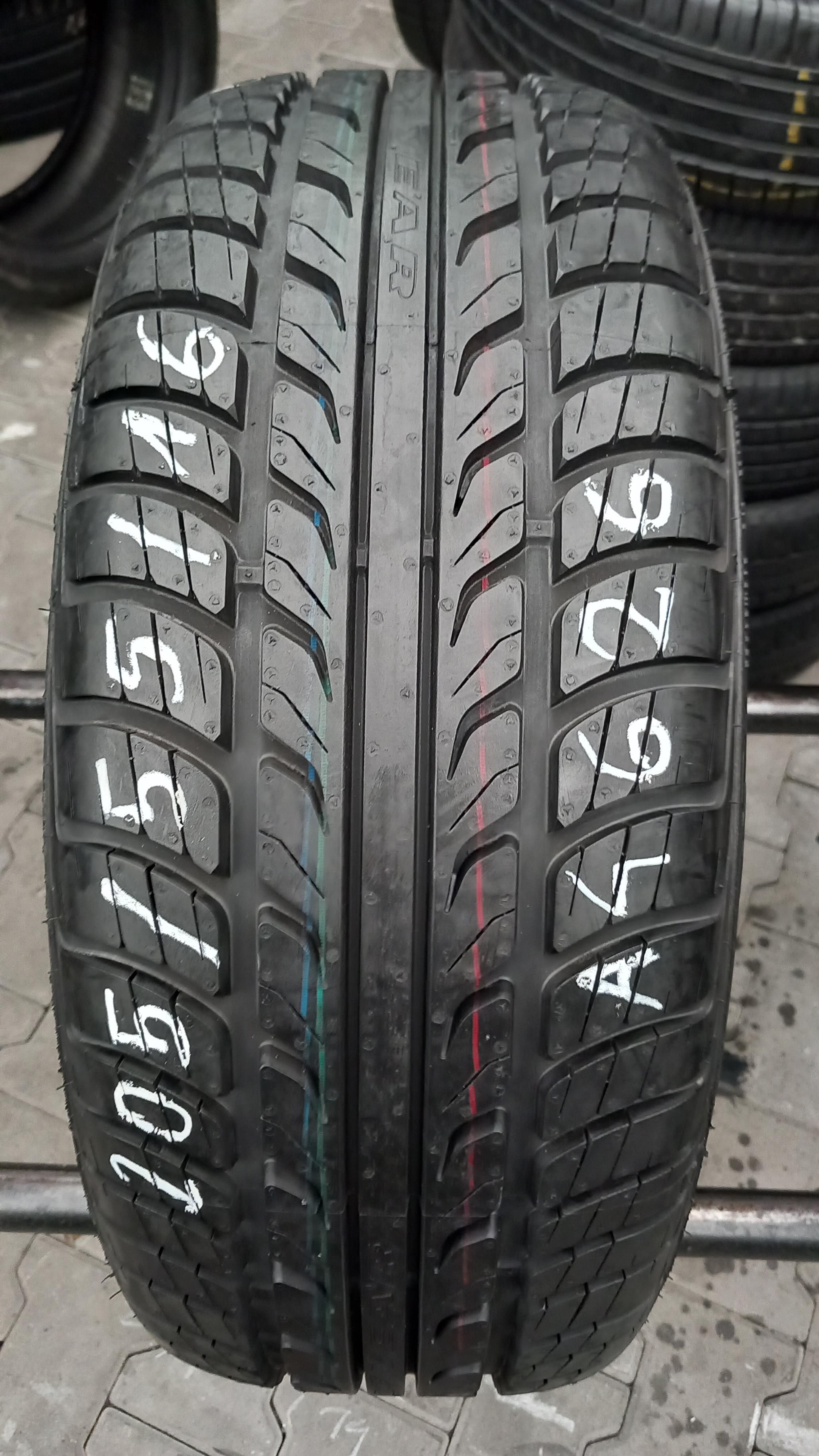 205/55/16 Goodyear Hydra Grip 91V