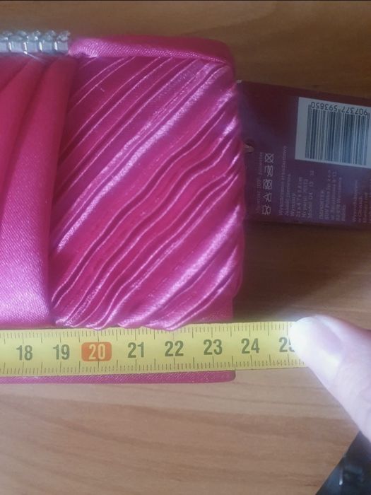 Różowa kopertówka