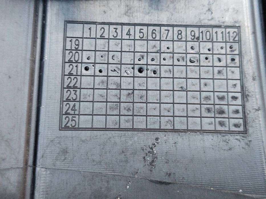 Peugeot 208 19- Накладка спойлер крышки багажника молдинг 9826944480