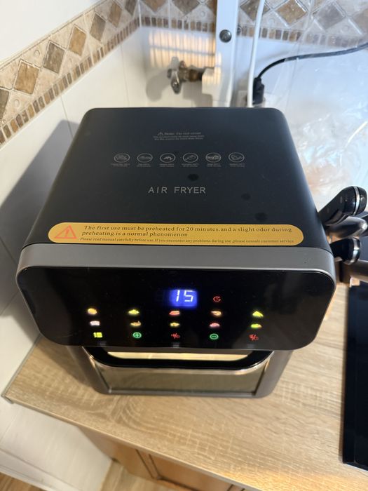 Air fryer pouco usada